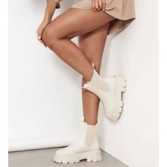 Jeffrey Campbell‎ Platform Lug Sole Chelsea Rain Boot Cream Woman's Size 10 - Picture 1 of 8